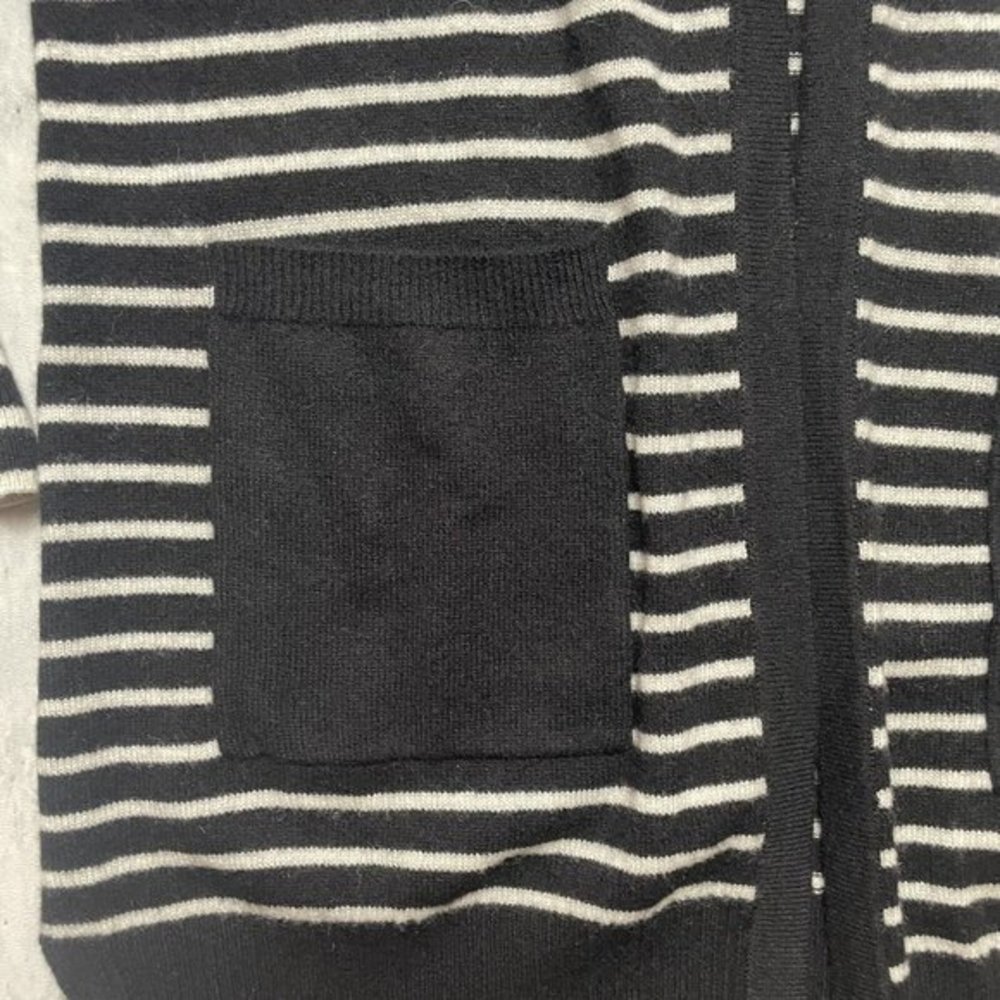 InCashmere Poncho Ruana Womens Sz S Sweater Wrap Black Striped 100% Cashmere - Picture 2 of 9